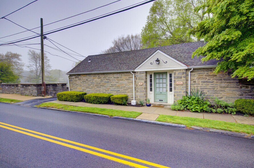 Primary Photo Of 39 E Chestnut Hill Ave, Philadelphia Medical For Sale