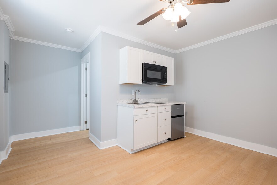 More Photos Of 149 West Thigpen Avenue, Lakeland Apartments For Sale