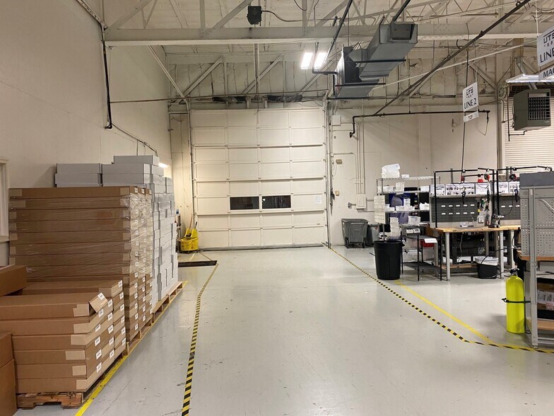 More Photos Of 2717 W Ferguson Rd, Fort Wayne Manufacturing For Sale