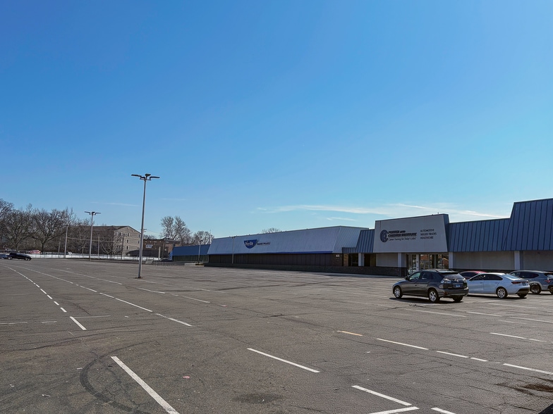 Primary Photo Of 180 Boston Ave, Bridgeport Storefront For Lease