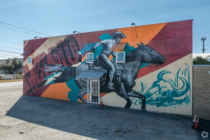 More Photos Of 625 Industrial Blvd, Austin Warehouse For Lease