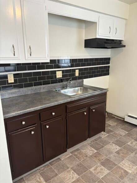 More Photos Of 3041 Fredrick Street, Youngstown Apartments For Sale