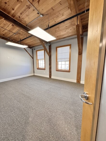 More Photos Of 60 Pleasant St, Ashland Flex For Lease
