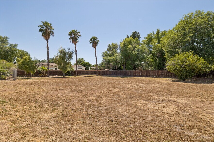 More Photos Of 1707 E Citation Ln, Tempe Assisted Living For Sale