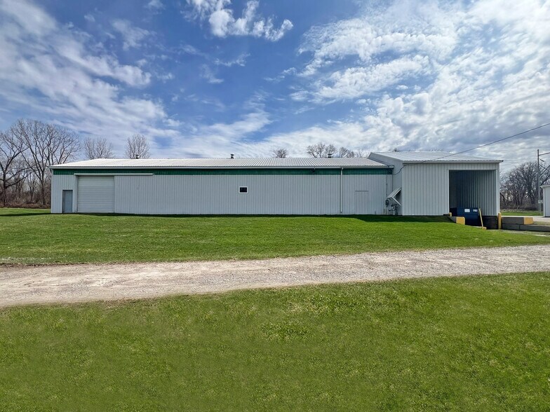 More Photos Of 2505 Avonia Rd, Fairview Industrial For Sale