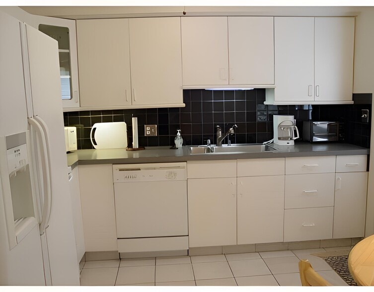 More Photos Of 3308 SE 3rd St, Pompano Beach Specialty For Sale