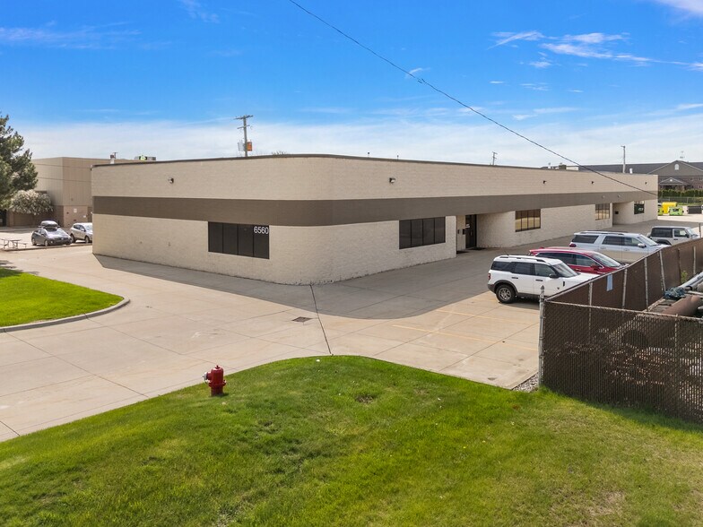 More Photos Of 6560 19 1/2 Mile Rd, Sterling Heights Warehouse For Lease