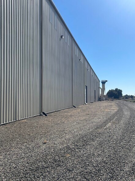 More Photos Of 12355 County Road 96 St, Woodland Industrial For Lease