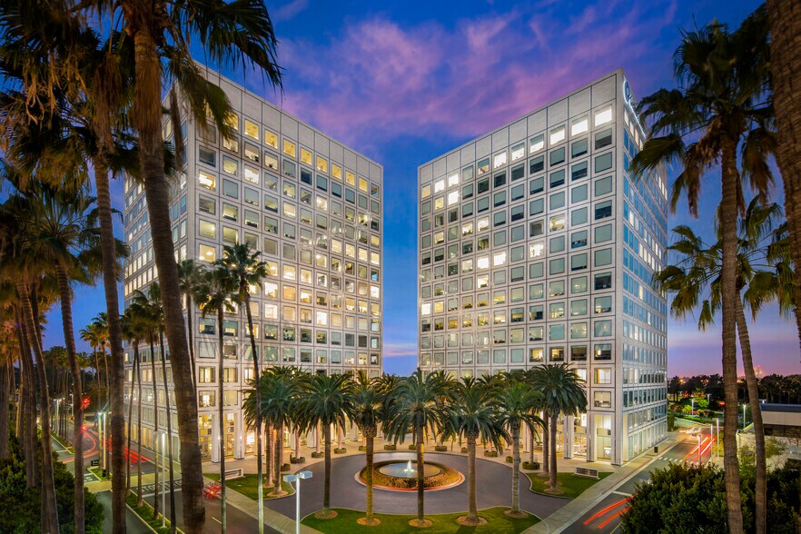 More Photos Of 4685 MacArthur Ct, Newport Beach Office For Lease