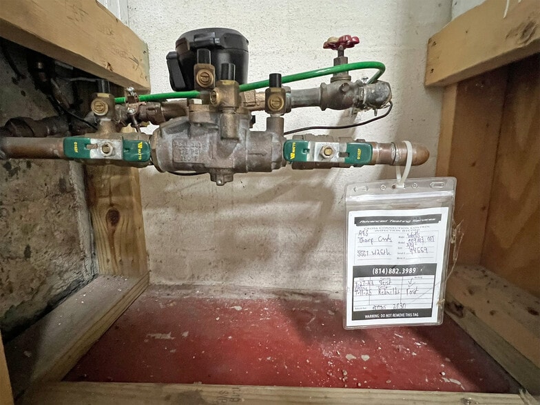 More Photos Of 3567 W 26th St, Erie Freestanding For Sale