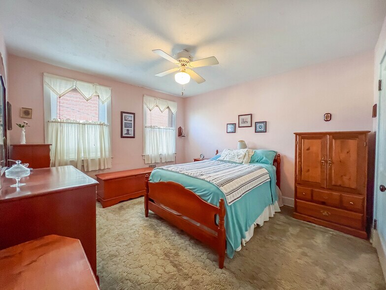 More Photos Of 132 Bellevue Ave, Penndel Office Residential For Sale