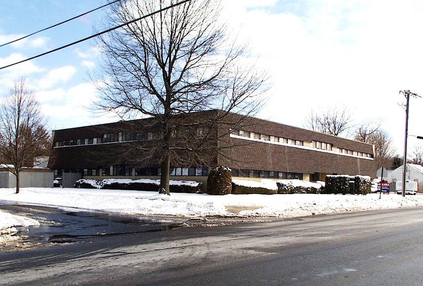 More Photos Of 2509 Park Ave, South Plainfield Office For Lease
