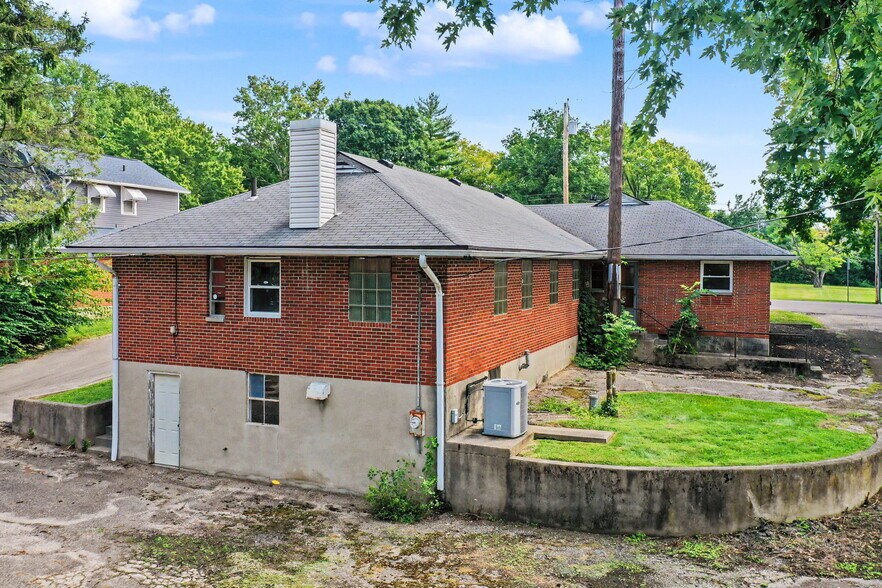 More Photos Of 1599 N Central Dr, Beavercreek Office For Sale