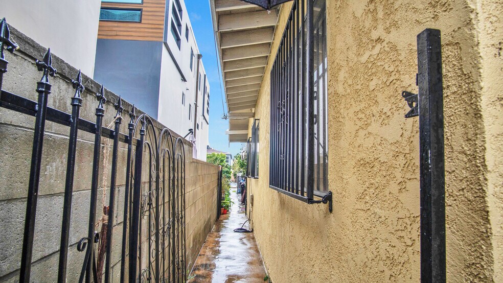 More Photos Of 644 N Serrano Ave, Los Angeles Apartments For Sale