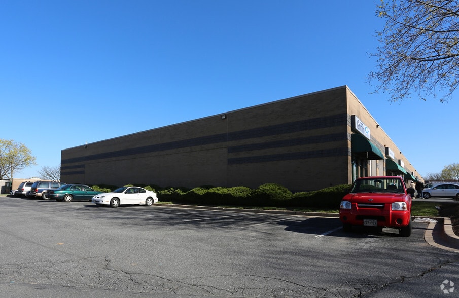 More Photos Of 7510-7606 Rickenbacker Dr, Gaithersburg Warehouse For Lease