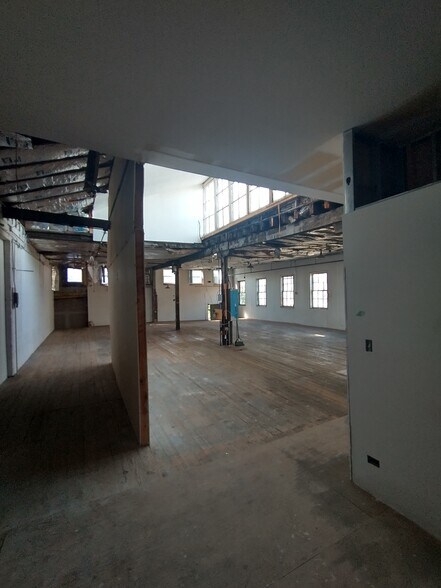 More Photos Of 2251 Troy St, Chicago Land For Sale