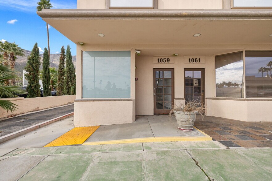 More Photos Of 1059-1063 N Palm Canyon Dr, Palm Springs Storefront For Sale