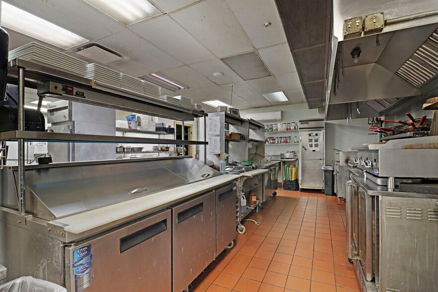 More Photos Of 115-125 56th St, Kenosha Restaurant For Sale