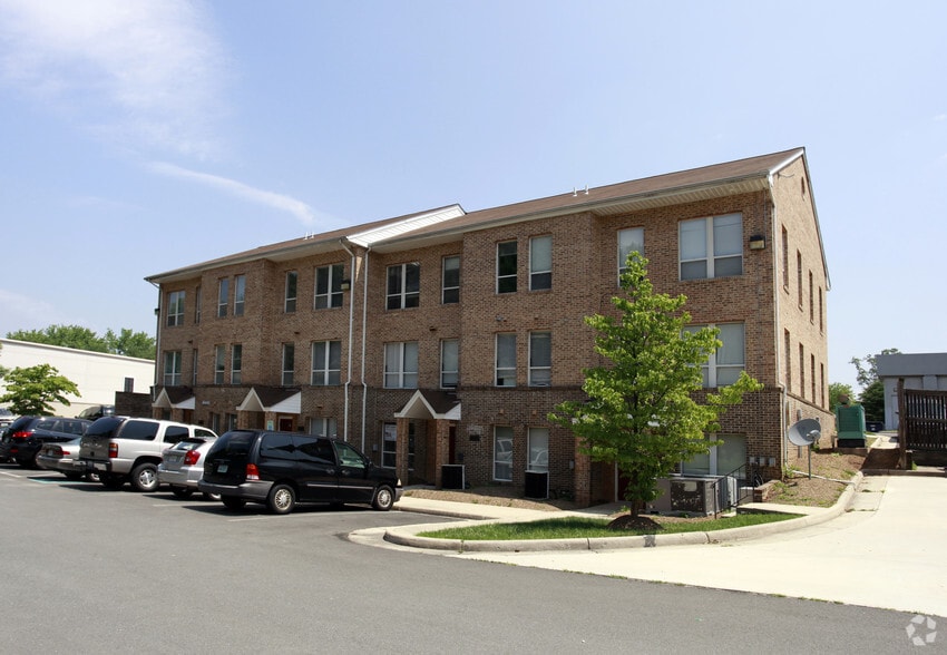 More Photos Of 13163-13184 Centerpointe Way, Woodbridge Office For Lease