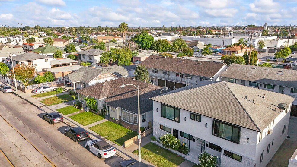 More Photos Of 2616 Broadway, Huntington Park Apartments For Sale