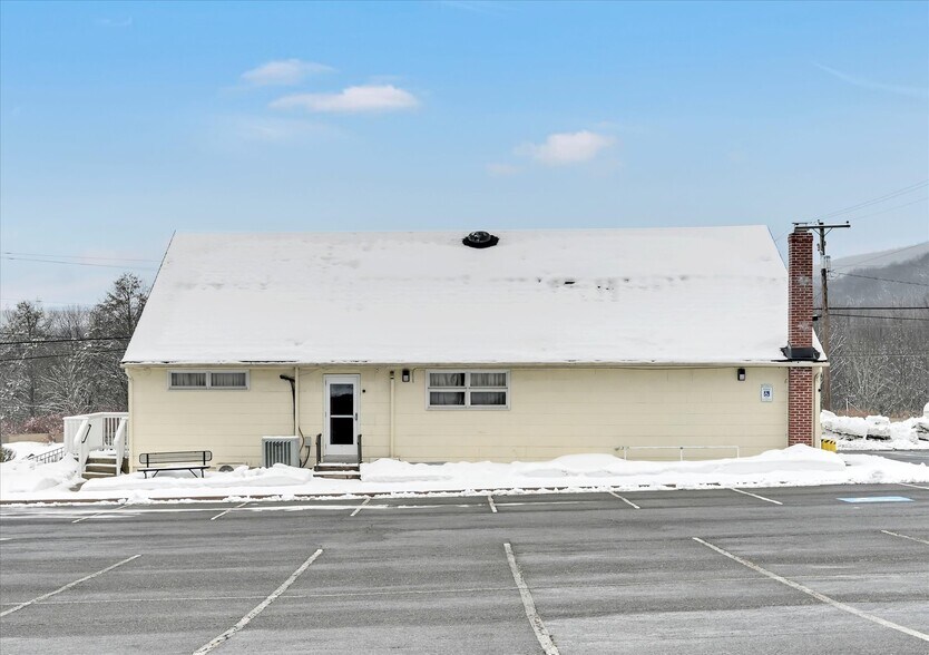 More Photos Of 780 Claremont Ave, Tamaqua Office For Sale