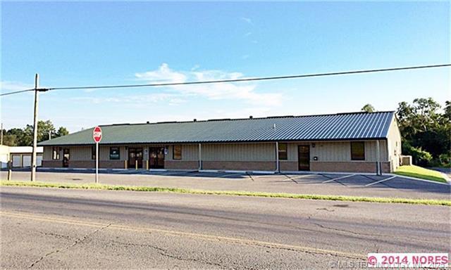 Primary Photo Of 918 W Choctaw St, Tahlequah Self Storage For Lease
