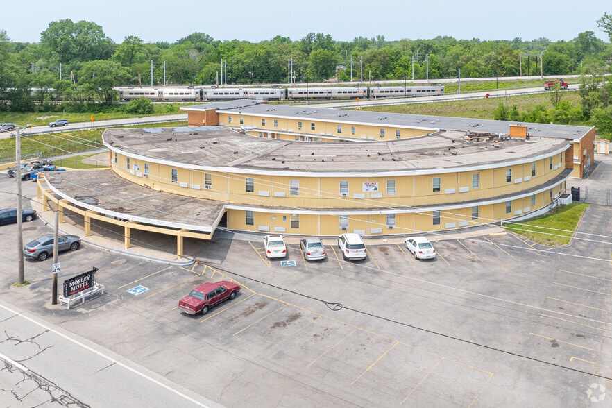 More Photos Of 6200 Melton Rd, Gary Hotel For Sale