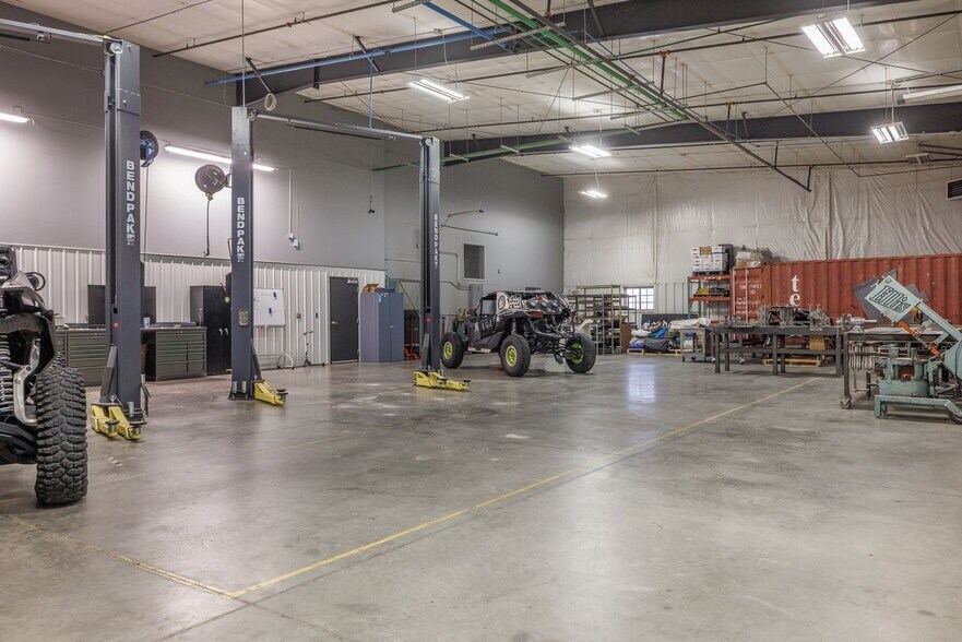 More Photos Of 1151 Industry Rd, Sturgis Manufacturing For Sale