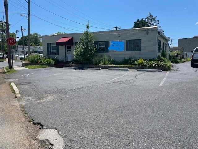 Primary Photo Of 317 Highway 35 N, Neptune City Veterinarian Kennel For Sale