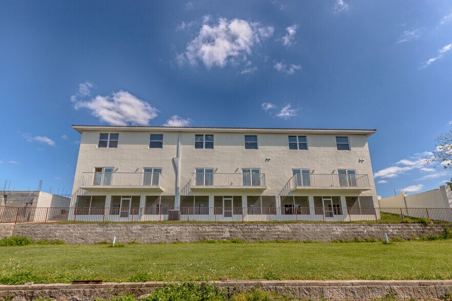 More Photos Of 1900 Oasis Blvd, Sebring Land For Sale