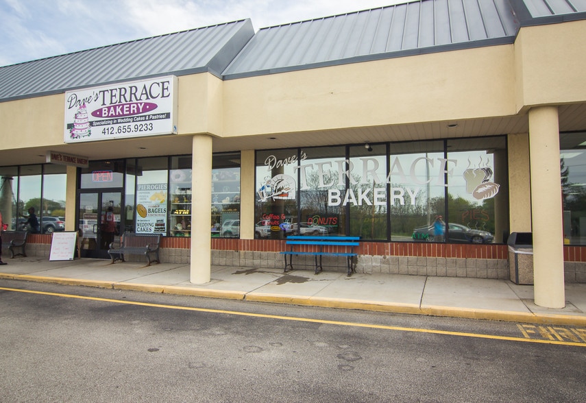 More Photos Of 5239-5255 Brownsville Rd, Pittsburgh Freestanding For Sale