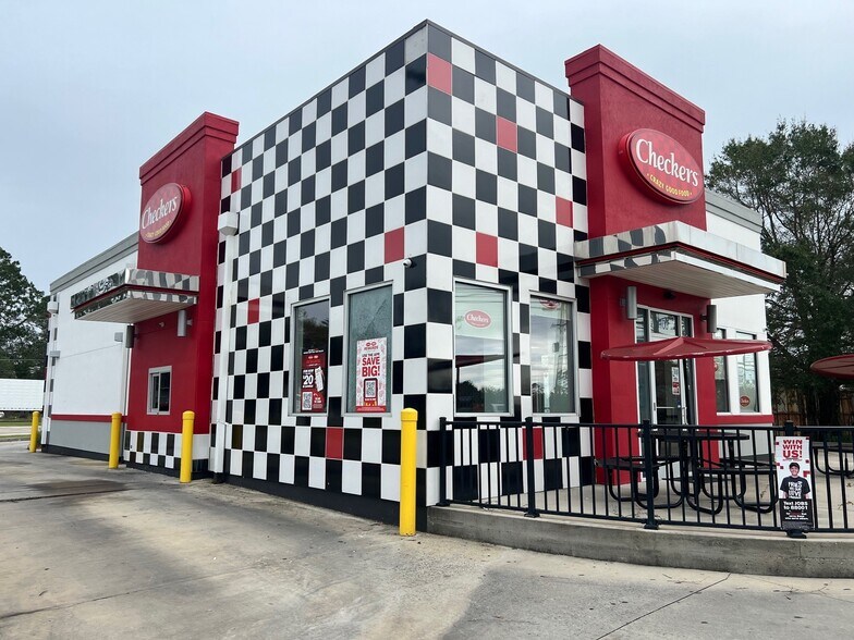 More Photos Of 1100 Peterson Ave S, Douglas Restaurant For Lease