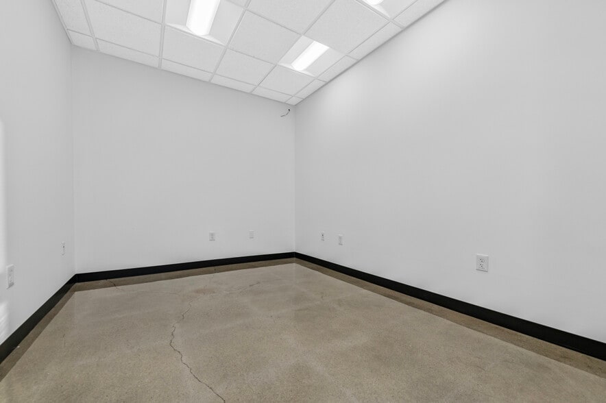 More Photos Of 75 Pleasant St, Malden Office For Lease