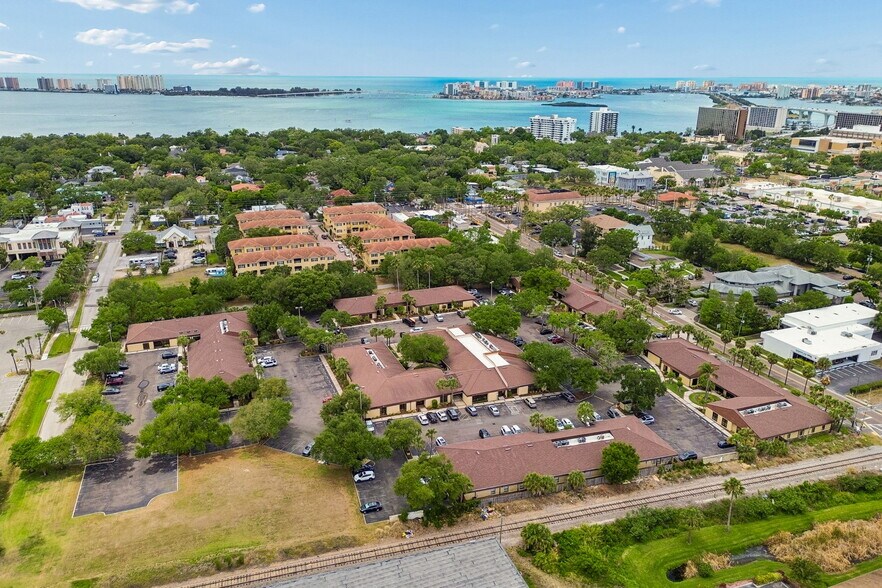 More Photos Of 611 Druid Rd E, Clearwater Medical For Sale