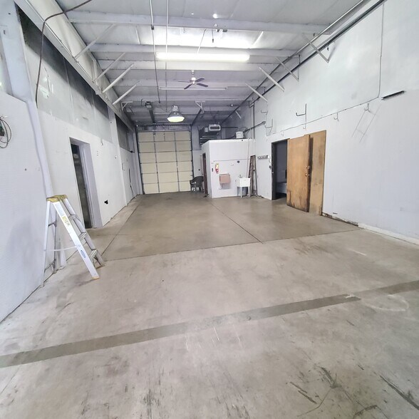 More Photos Of 426-434 Council Dr, Fort Wayne Manufacturing For Lease