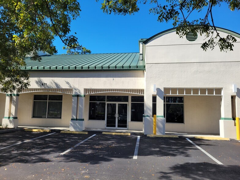 More Photos Of 877 111th Ave N, Naples Office For Lease