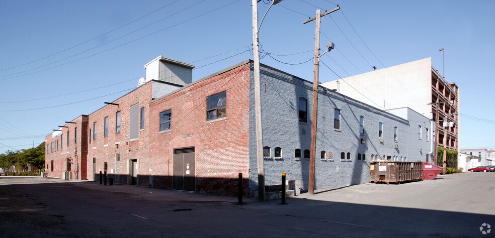 More Photos Of 21 Erie St, Cambridge Research And Development For Lease