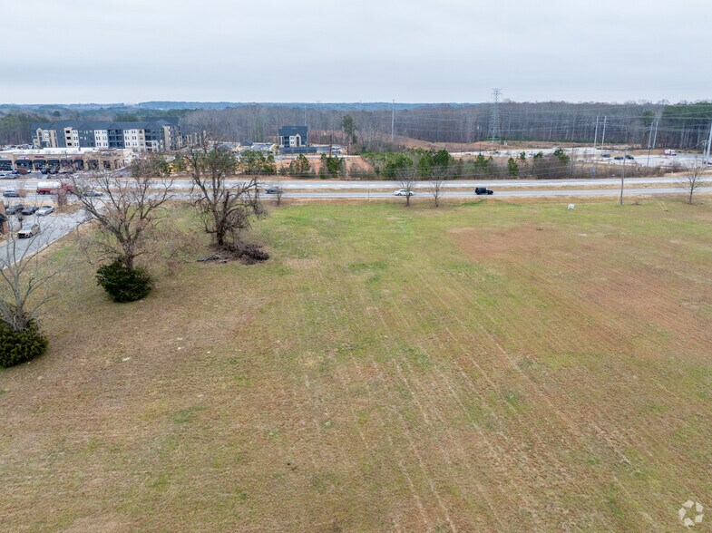 More Photos Of 8119 Senoia Road, Fairburn General Retail For Lease