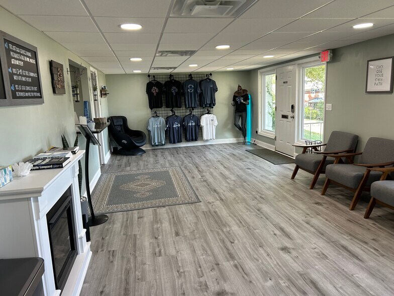 More Photos Of 270 Friedensburg Rd, Mount Penn Medical For Lease