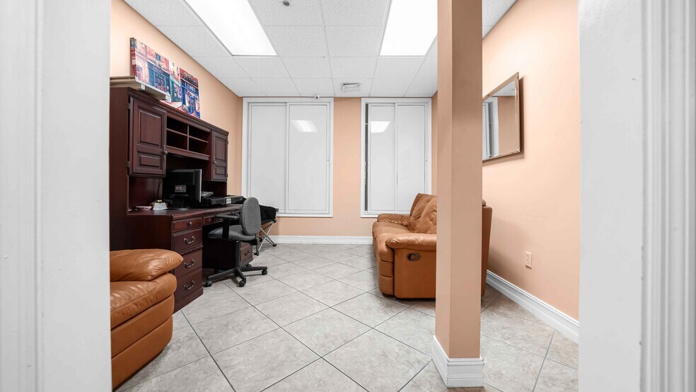 More Photos Of 7450 NW 41st St, Miami Manufacturing For Sale
