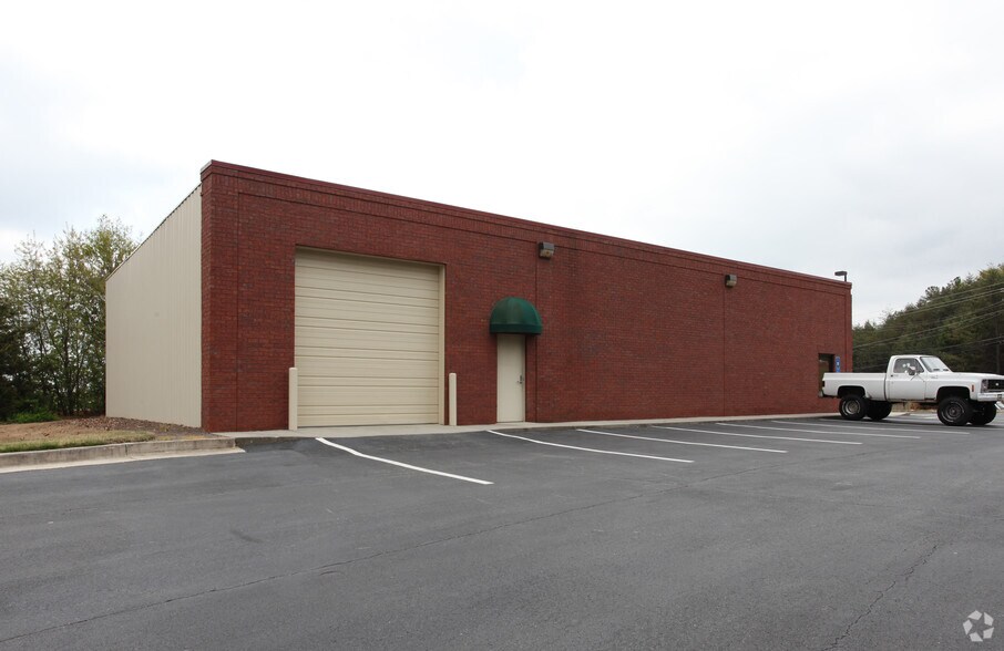 More Photos Of 2295 Skelton Rd, Gainesville Unknown For Lease