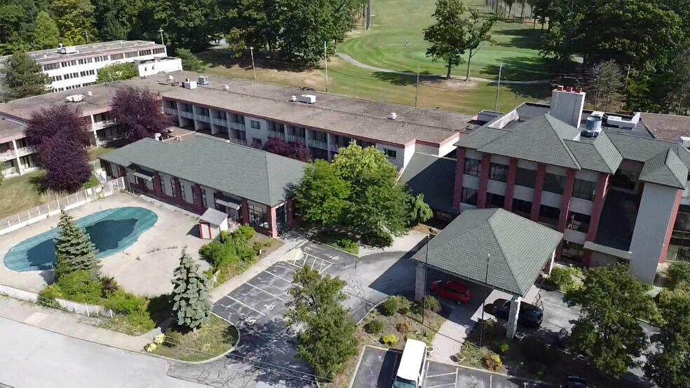 Primary Photo Of 11080 Concord Hambden Rd, Painesville Hotel For Sale