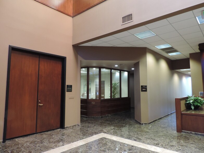 More Photos Of 20101 SW Birch St, Newport Beach Office For Lease