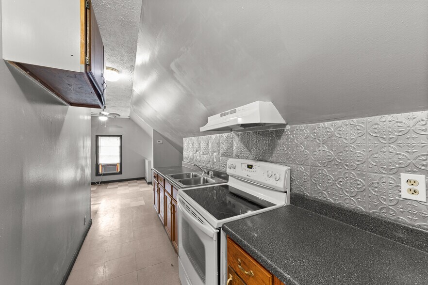 More Photos Of 3334 W 82nd St, Cleveland Apartments For Sale