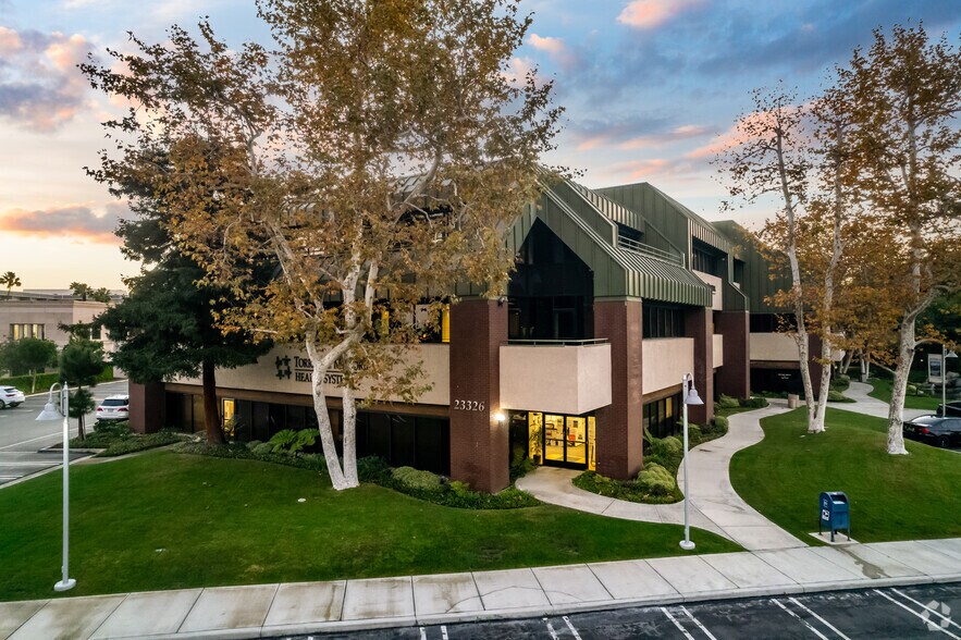 More Photos Of 23430 Hawthorne Blvd, Torrance Unknown For Lease