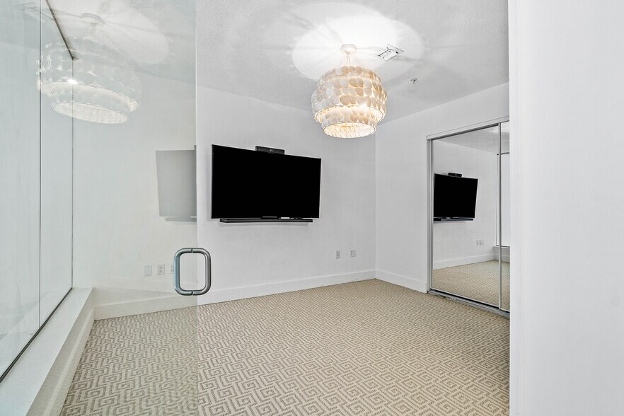 More Photos Of 701 S Olive Ave, West Palm Beach Office For Lease