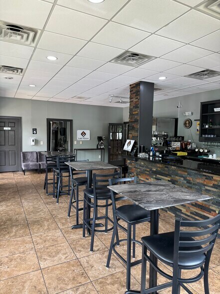 More Photos Of 912 S Batesville Rd, Greer Restaurant For Lease