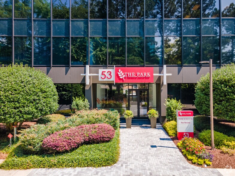 More Photos Of 53 Perimeter Ctr E, Atlanta Office For Lease