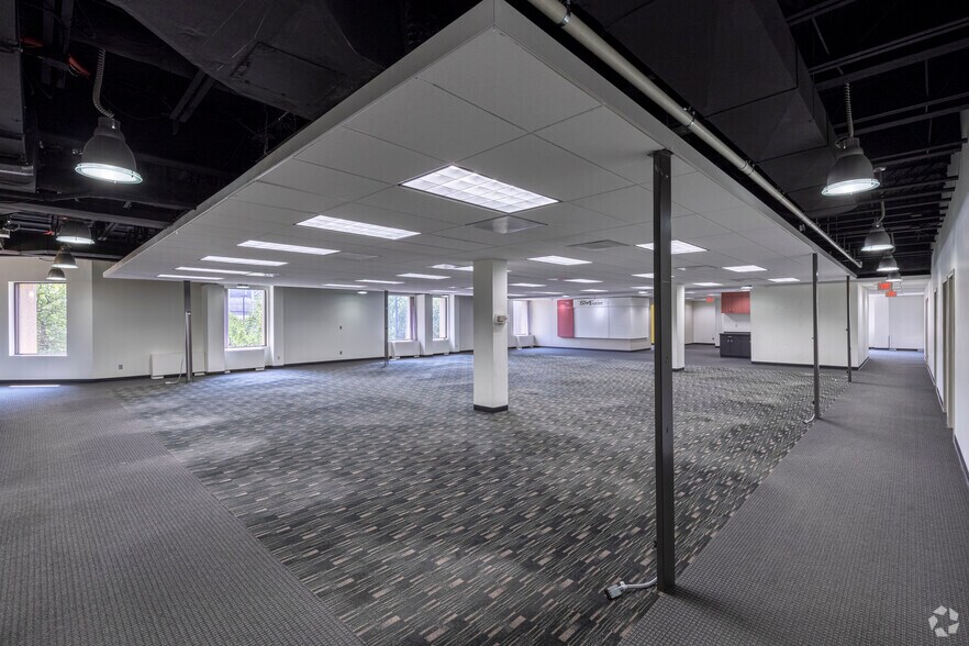 More Photos Of 6800 Versar Ctr, Springfield Office For Sale