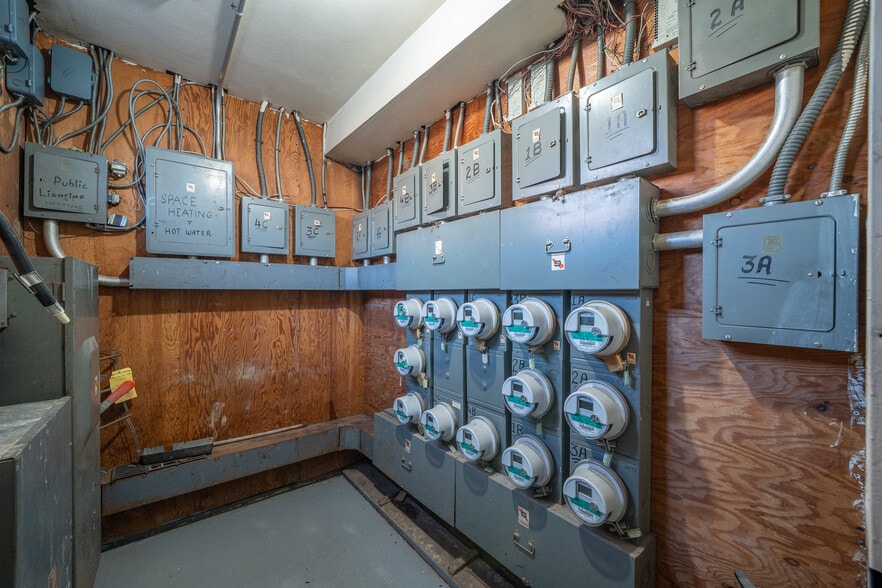 More Photos Of 8414-84-18 149th Ave, Jamaica Apartments For Sale